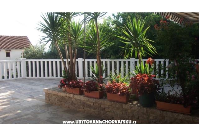 Apartmány Nada - ubytovanie ostrov Hvar Chorvátsko