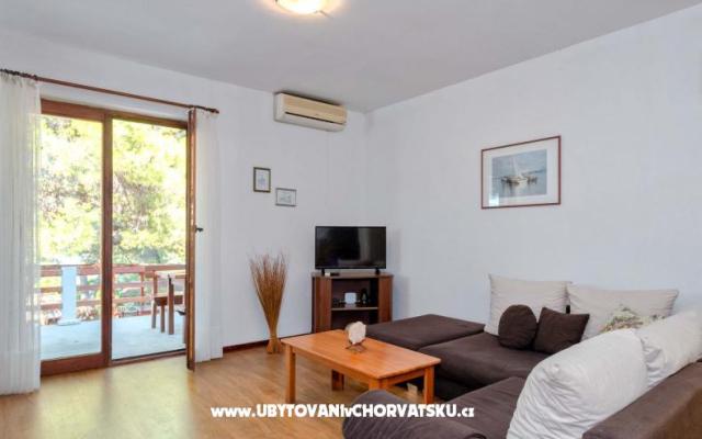 Prekrasni apartmani u blizini mora - ubytovanie ostrov Hvar Chorvátsko