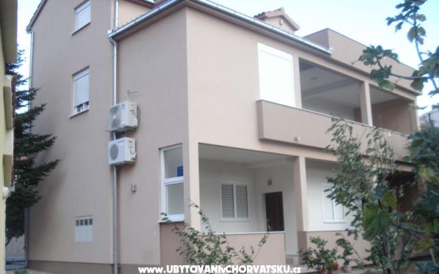 Apartmán Mira 5+2 - ubytovanie Kaštela Chorvátsko