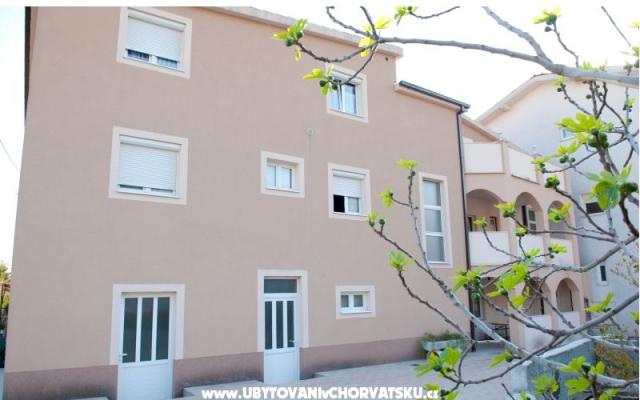 Apartmány Brnas - ubytovanie Kaštela Chorvátsko
