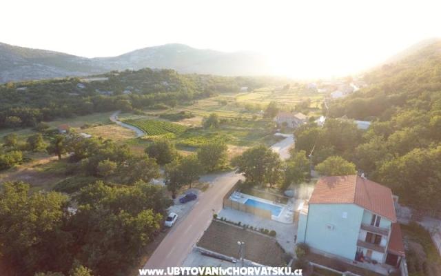 Apartmány Bašić - ubytovanie Omiš Chorvátsko