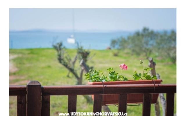 Mobile beach house Lovre Blaž - ubytovanie Pakoštane Chorvátsko