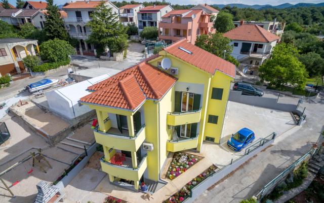 Villa Atlantida apartments - ubytovanie Pirovac Chorvátsko