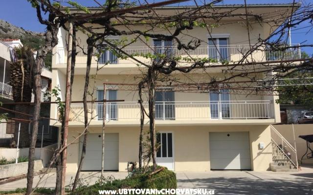 Apple apartments - ubytovanie Podstrana Chorvátsko