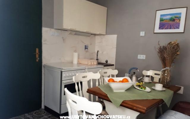 Marty  Apartmány - ubytovanie Rogoznica Chorvátsko