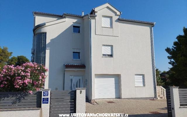 Apartmány Pinea Sol - ubytovanie Šibenik Chorvátsko