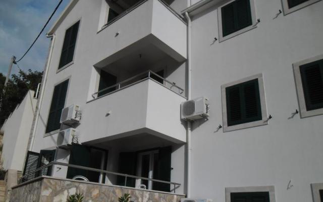 Apartmány Dragun Stomorska - ubytovanie ostrov Šolta Chorvátsko