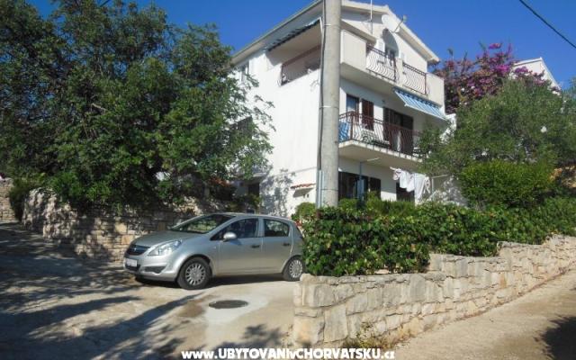 Apartmány Petra - ubytovanie ostrov Šolta Chorvátsko