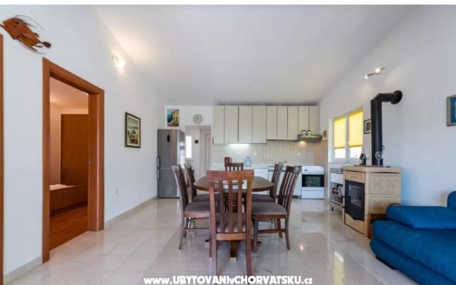 Apartmány Anka - ubytovanie ostrov Šolta Chorvátsko
