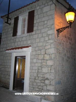 Apartmány Stone Dom - ubytovanie Trogir Chorvátsko