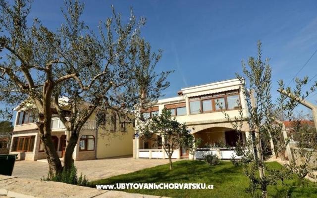 Apartmány Magnolia - ubytovanie ostrov Vir Chorvátsko