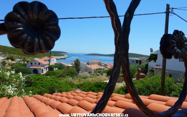 Villa Vinka*** - ubytovanie ostrov Vis Chorvátsko
