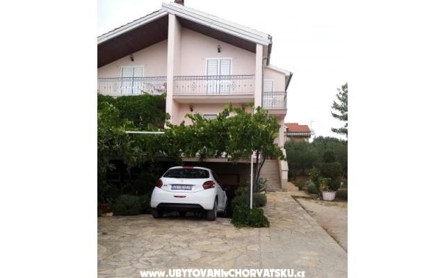Apartmány Ema - ubytovanie Vodice Chorvátsko
