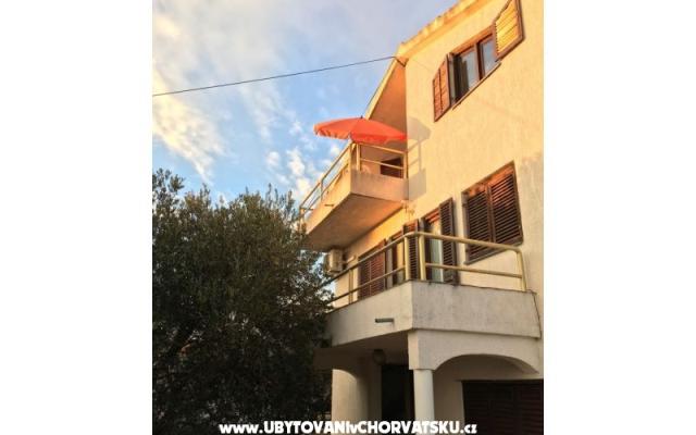 Apartmány Neptun and Jupiter - ubytovanie Vodice Chorvátsko