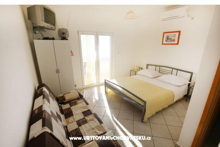 Apartmány First row to the sea – foto 12