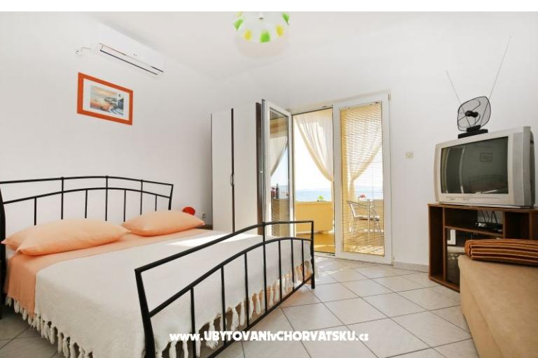 Apartmány First row to the sea – foto 16