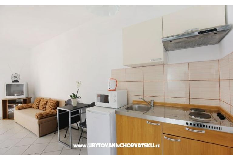 Apartmány First row to the sea – foto 17