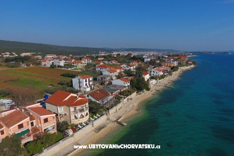Apartmány First row to the sea – foto 4