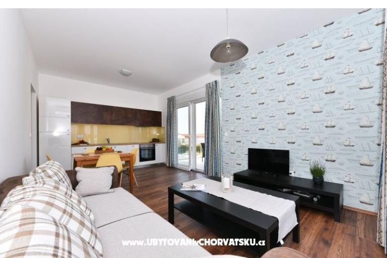 Crowonder Harbor willa u Polki – foto 9