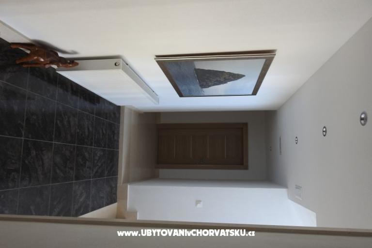 Luxury Apartmány s bazénom – foto 12