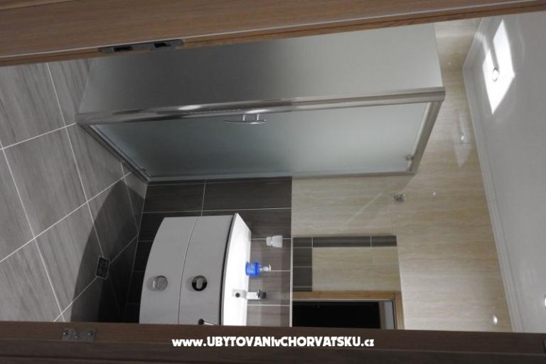 Luxury Apartmány s bazénom – foto 9