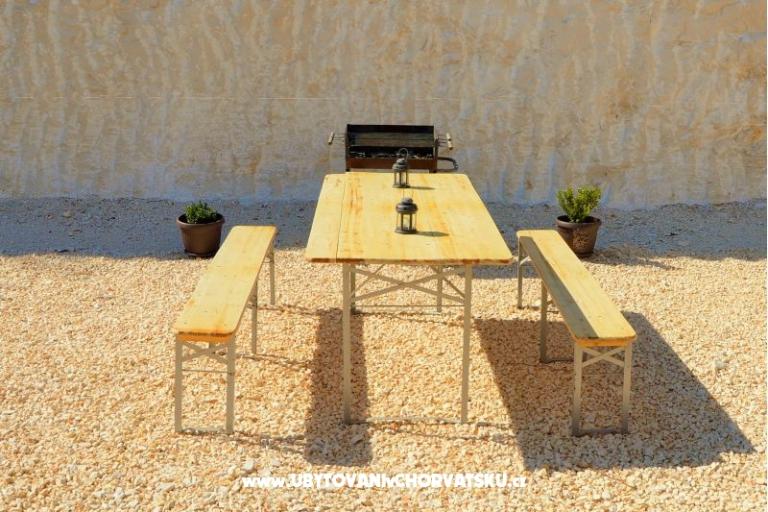 Apartmány Johnny Drvenik – foto 3