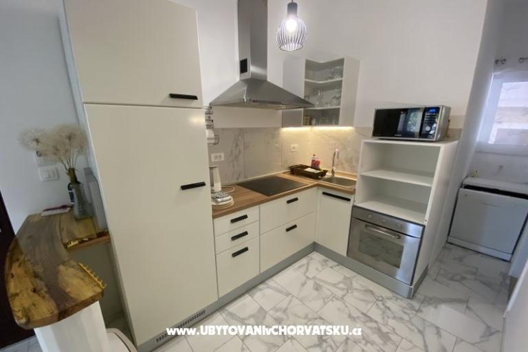 Sunrise Luxury Apartmány – foto 13