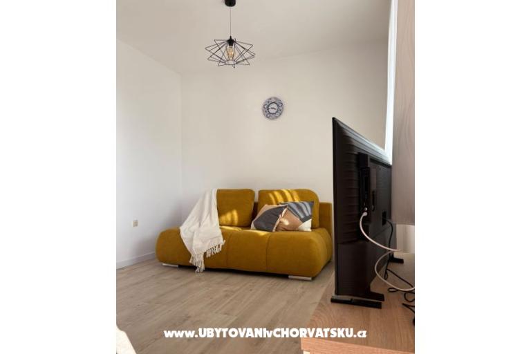 Beachfront Apartmány A+M – foto 7