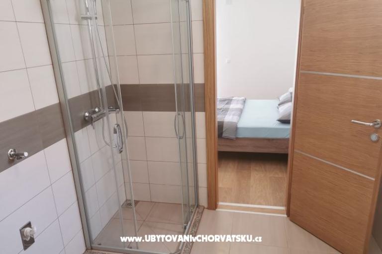 Beachfront Dom Robert s bazénom – foto 5