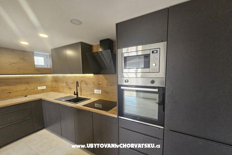 Beachfront Holiday Dom Ivana with – foto 22