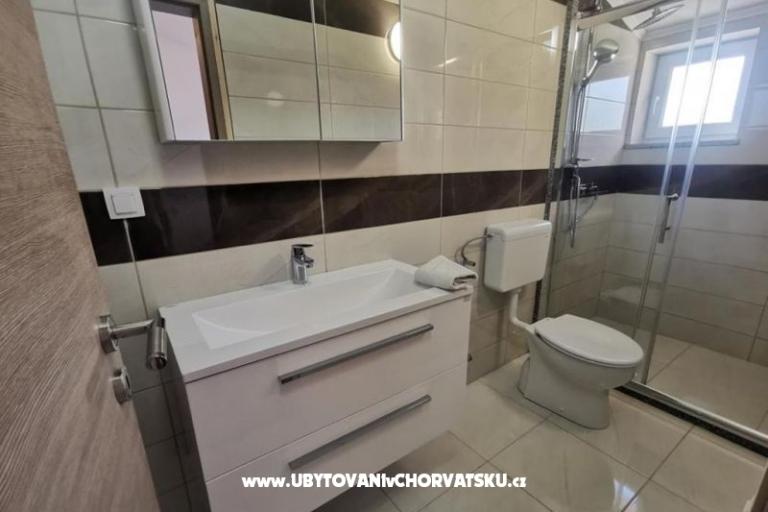 Villa Robert 2 s bazénom Cesarica – foto 6