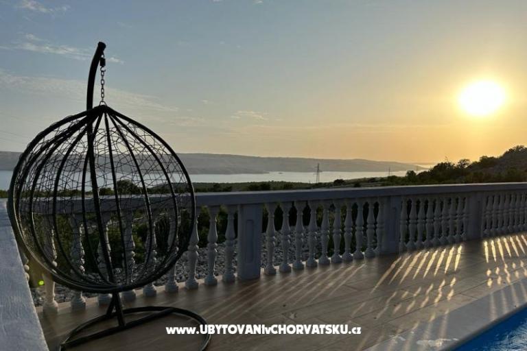 Villa Robert 2 s bazénom Cesarica – foto 9