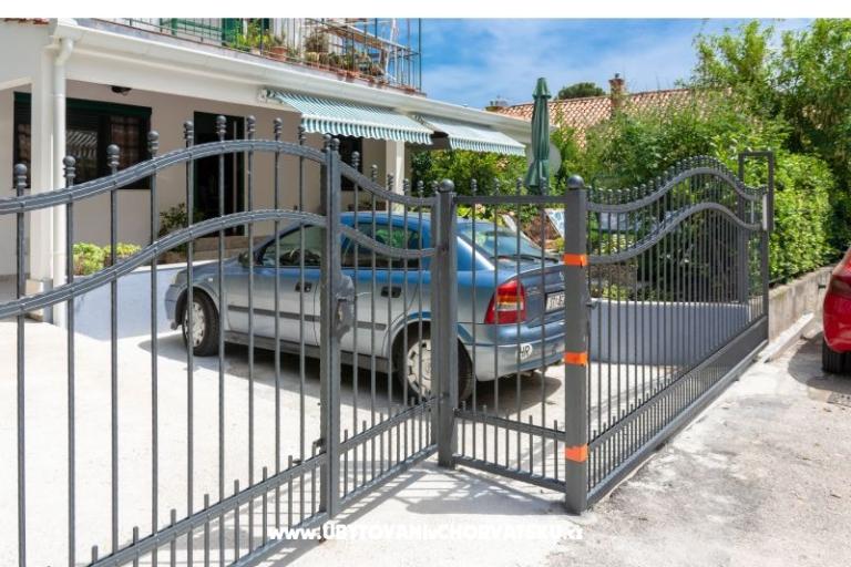 Flower Apartmán – foto 9