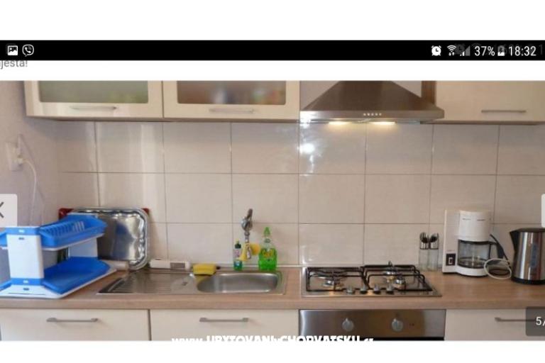 Holiday Home Sara- Kastel Stafilic – foto 7