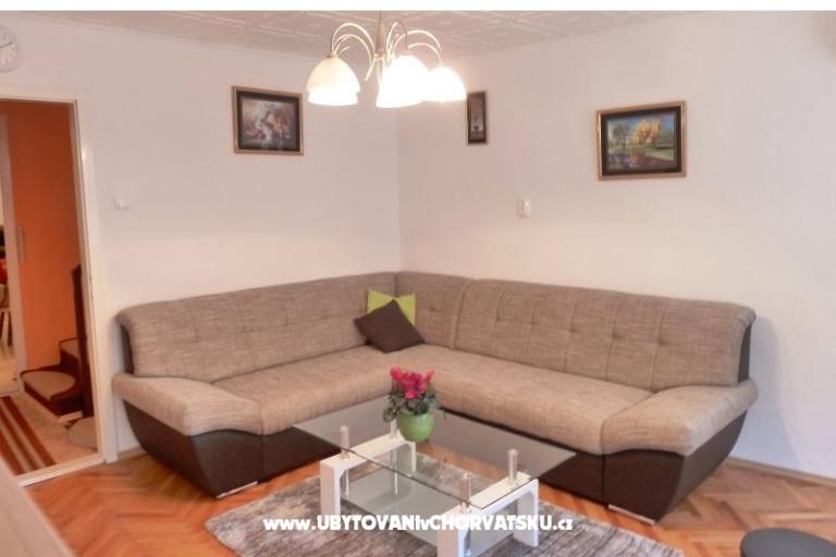 Holiday Home Sara- Kastel Stafilic – foto 9