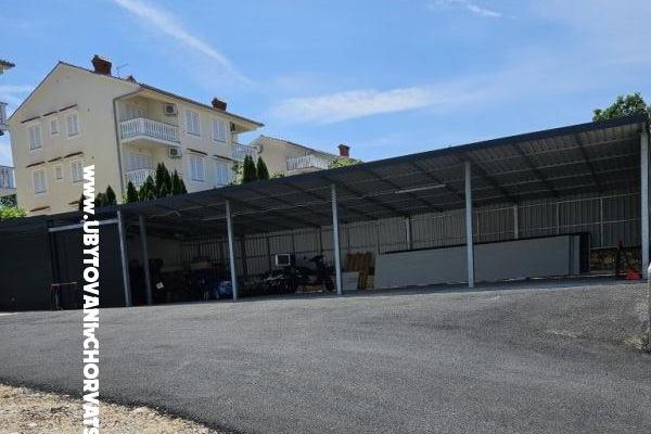 Lucia Apartmány – foto 11