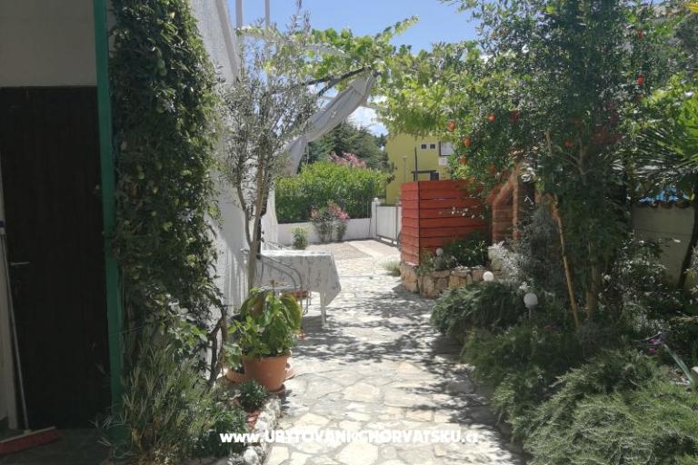 Studio Apartmány Cene – foto 4