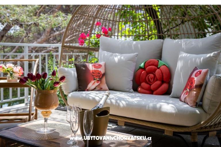 Apartmány Romilda, by the beach – foto 6