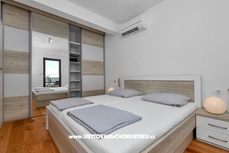 Hot Tub Luxury Apartmány + beach p – foto 6