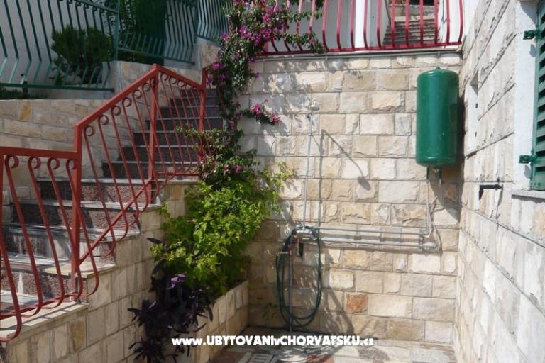 Apartmány Sliskovic, 1. line to sea – foto 17