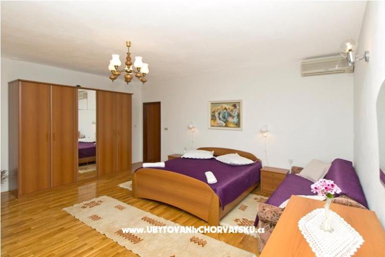 De Lux Apartmány-SWIMMING POOL – foto 12