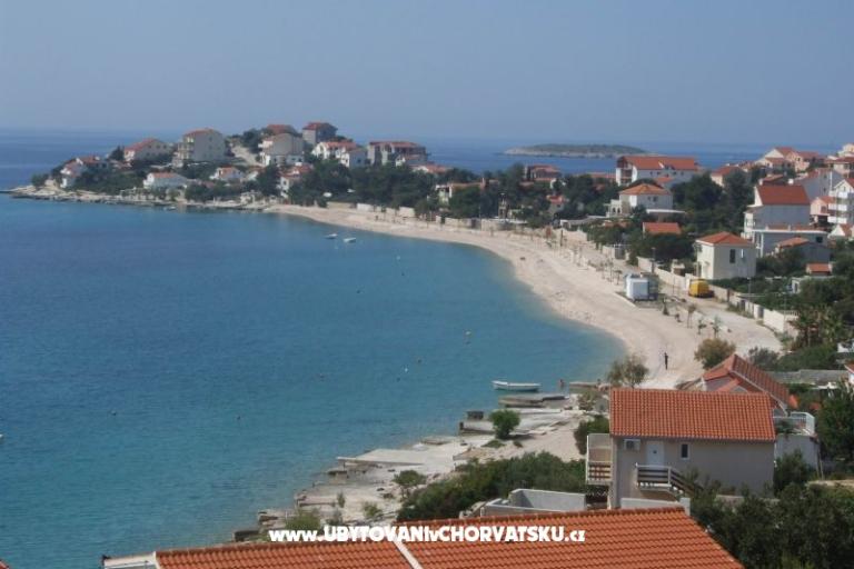 Apartmány Villa MANDINA s bazénom – foto 12