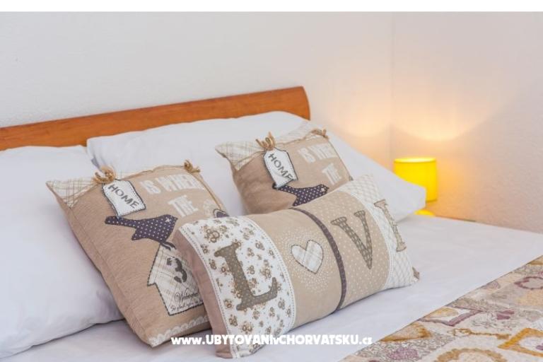 Apartmány Vila Nena s bazénom – foto 15