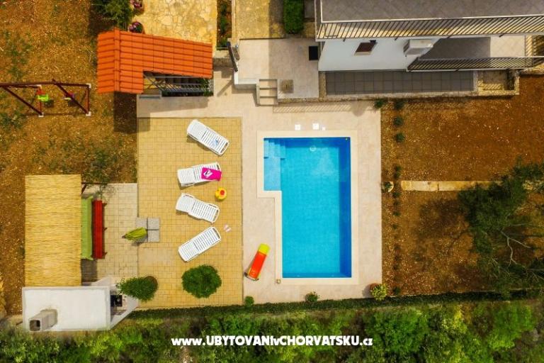 Apartmány Vila Nena s bazénom – foto 3