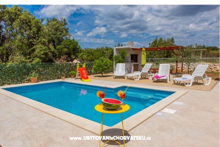 Apartmány Vila Nena s bazénom – foto 7