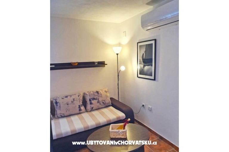 Sunny pool Apartmány – foto 9