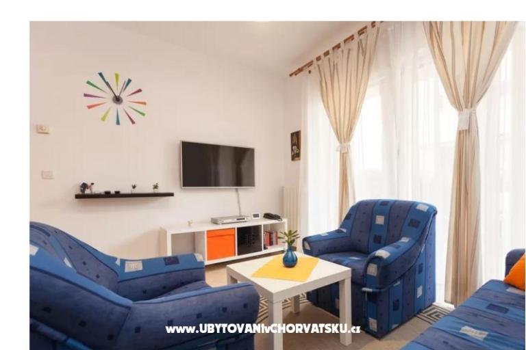Apartmán Oliva D1 s bazénom – foto 10