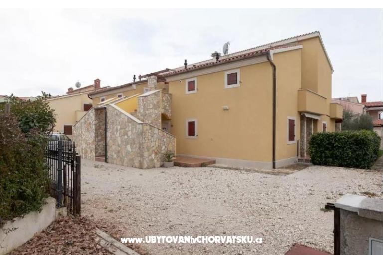 Apartmán Oliva D1 s bazénom – foto 16