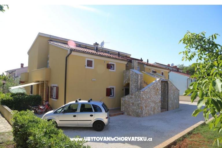 Apartmán Oliva D1 s bazénom – foto 4