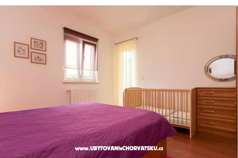 Apartmán Oliva D1 s bazénom – foto 6